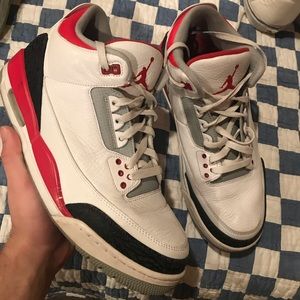 Jordan 3 fire red size 12